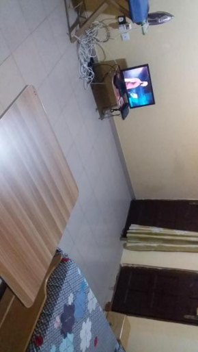Fiesta HOME Guest House Apt 2 BedRooms with Kitchen Dining East Legon